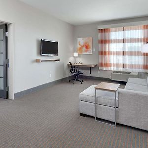 Deluxe Family Suite Non-Smoking